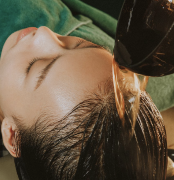 Thanh Lọc Mái Tóc – Vẻ Đẹp Bắt Đầu Từ Sự Sạch Sẽ