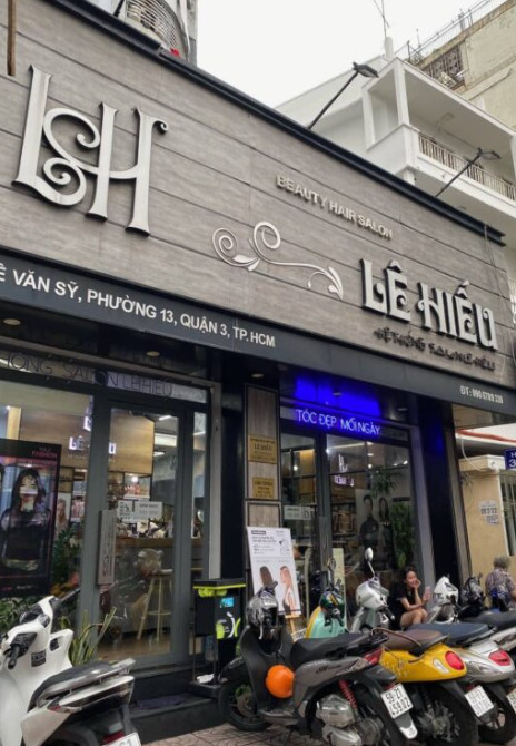 Top 10 tiệm cắt tóc nam đẹp và nổi tiếng nhất tại Hà Nội  AllTopvn